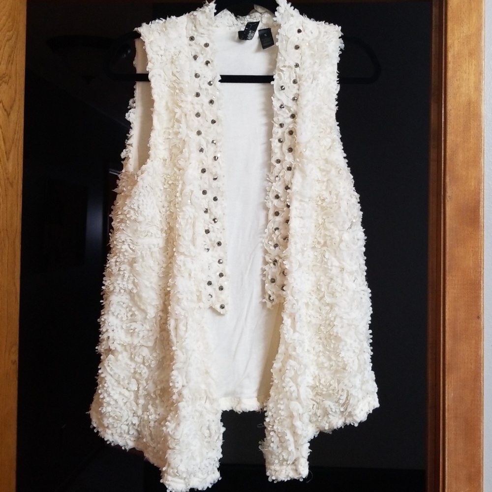 Cream ruffled lace vest
